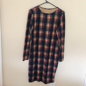 Elastic plaid dress